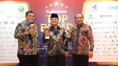 RSUD dr. Muhammad Zyn Sampang, Kembali Raih Penghargaan Top BUMD Awards 2024.